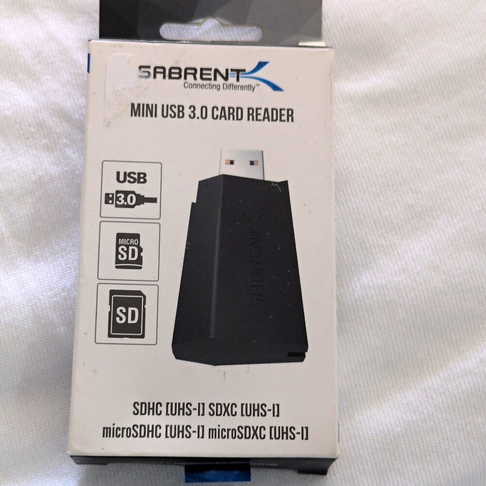 Sabrent Mini USB 3.0 Card Reader SD/SDHC/SDXC microSD/microSDXC CR-UMSS